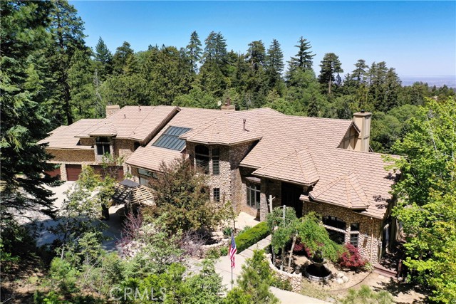 Detail Gallery Image 1 of 58 For 293 Fairway Dr, Lake Arrowhead,  CA 92352 - 6 Beds | 7/1 Baths