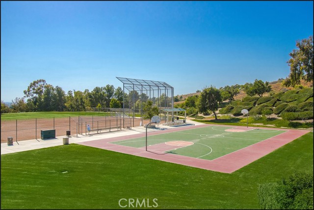 21055 Avenida Magnifica, Lake Forest CA: https://media.crmls.org/medias/a2f57426-a3ed-4e40-b0f3-36811d1a4803.jpg