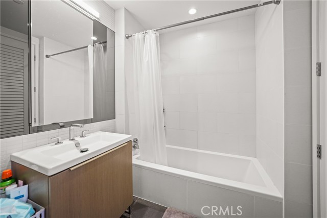 Detail Gallery Image 11 of 11 For 889 Francisco St #2507,  Los Angeles,  CA 90017 - 0 Beds | 1 Baths