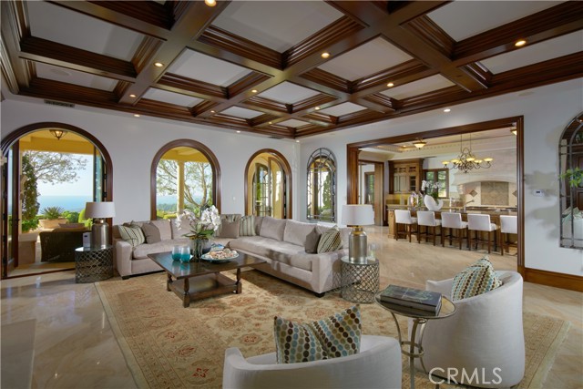Detail Gallery Image 11 of 62 For 9 Clear Water, Newport Coast,  CA 92657 - 7 Beds | 8/3 Baths