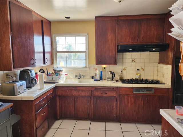 13795 Astoria Street photo 4