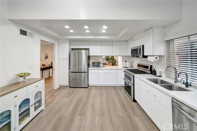 Detail Gallery Image 19 of 57 For 21733 Vintage, Chatsworth,  CA 91311 - 3 Beds | 2/1 Baths