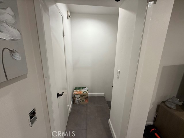 Detail Gallery Image 15 of 19 For 9702 via Roma, Burbank,  CA 91504 - 2 Beds | 3 Baths