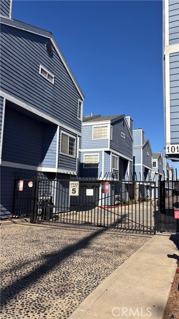 Detail Gallery Image 26 of 27 For 103 W Spring St a,  Long Beach,  CA 90806 - 1 Beds | 2 Baths