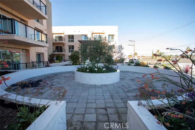 Detail Gallery Image 33 of 46 For 1598 Long Beach #407,  Long Beach,  CA 90813 - 2 Beds | 3 Baths