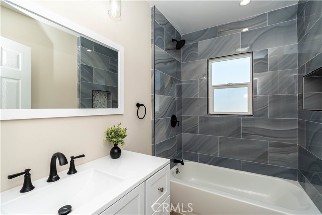 Detail Gallery Image 10 of 21 For 2241 Grand Ave, Long Beach,  CA 90815 - – Beds | – Baths
