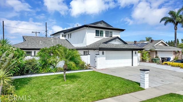 Detail Gallery Image 1 of 1 For 10321 Christmas Dr, Huntington Beach,  CA 92646 - 6 Beds | 4 Baths