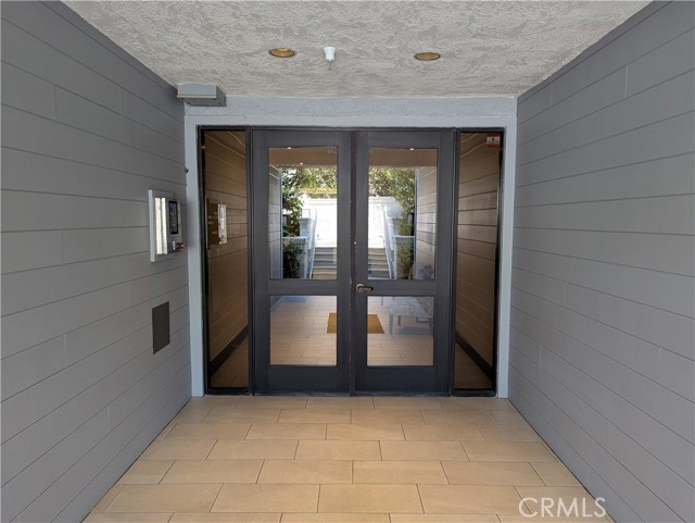 Detail Gallery Image 10 of 55 For 270 Cagney Ln #308,  Newport Beach,  CA 92663 - 2 Beds | 2 Baths