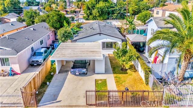 Detail Gallery Image 2 of 22 For 10515 Hickory St, Los Angeles,  CA 90002 - 4 Beds | 2 Baths