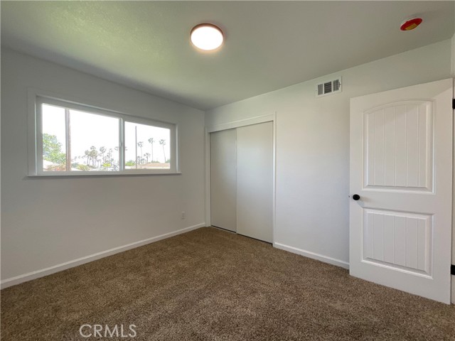 Detail Gallery Image 10 of 22 For 17532 Pine Ave, Fontana,  CA 92335 - 3 Beds | 2 Baths