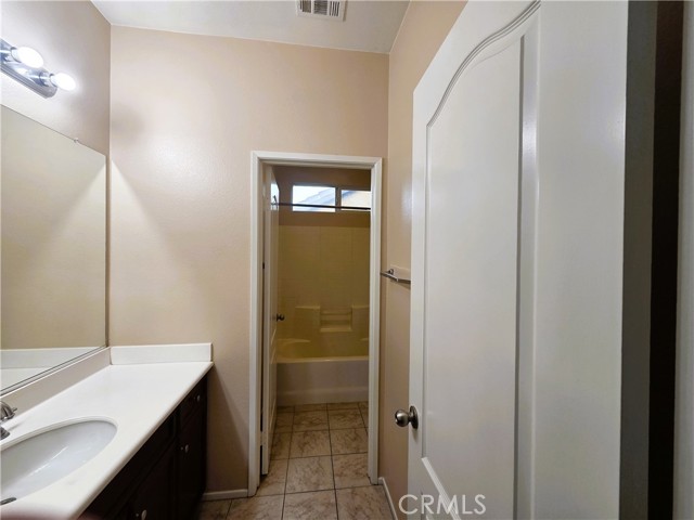 Detail Gallery Image 15 of 16 For 1480 Bedford Ct, Beaumont,  CA 92223 - 5 Beds | 3 Baths