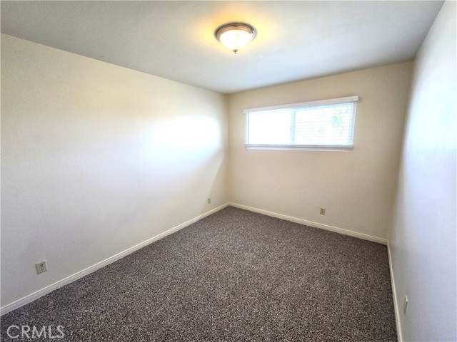 Detail Gallery Image 11 of 16 For 2608 Curtis Ave #B,  Redondo Beach,  CA 90278 - 3 Beds | 1 Baths
