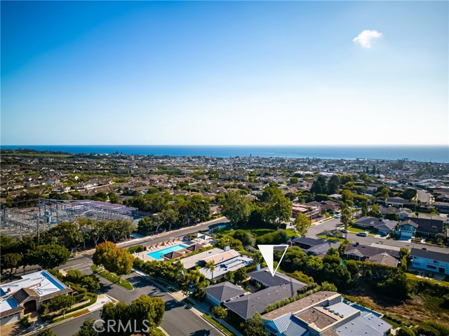 2815 Blue Water Drive, Corona del Mar CA: https://media.crmls.org/medias/a2fc675a-1273-480f-9dd2-fe8ce49f7f9e.jpg