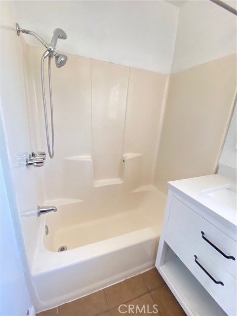 509 E 97th Street, Inglewood CA: https://media.crmls.org/medias/a2fd0d83-c1f1-4585-992f-6414354902e5.jpg