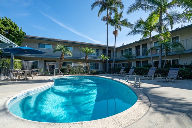 Detail Gallery Image 8 of 19 For 365 W Wilson St, Costa Mesa,  CA 92627 - – Beds | – Baths