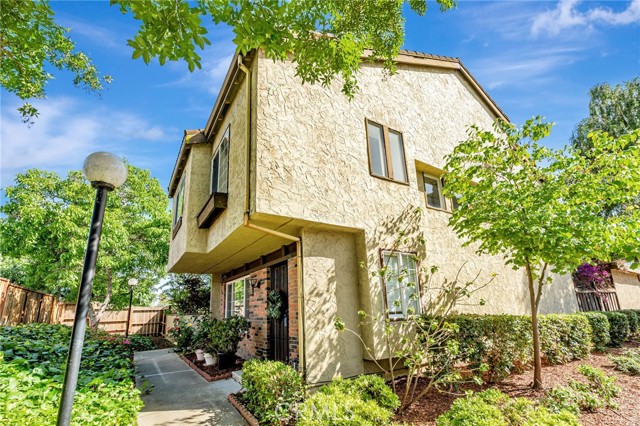 Detail Gallery Image 2 of 42 For 762 Dragonfly Ct, San Jose,  CA 95133 - 2 Beds | 1/1 Baths