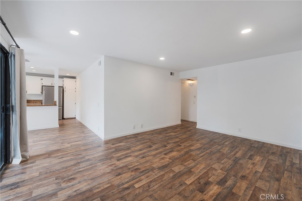 MLS #OC25239803 image #15