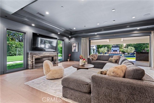 Image 10 of 35 For 23924 Long Valley Road