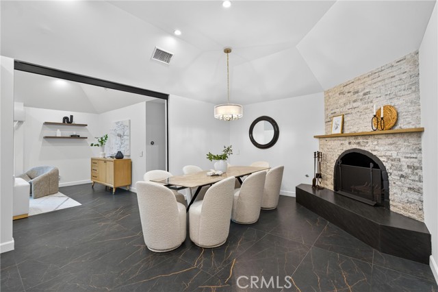 7576 -7582 McGroarty Terrace, Los Angeles CA: https://media.crmls.org/medias/a3001b76-0347-4477-82c9-f494926f0ad6.jpg