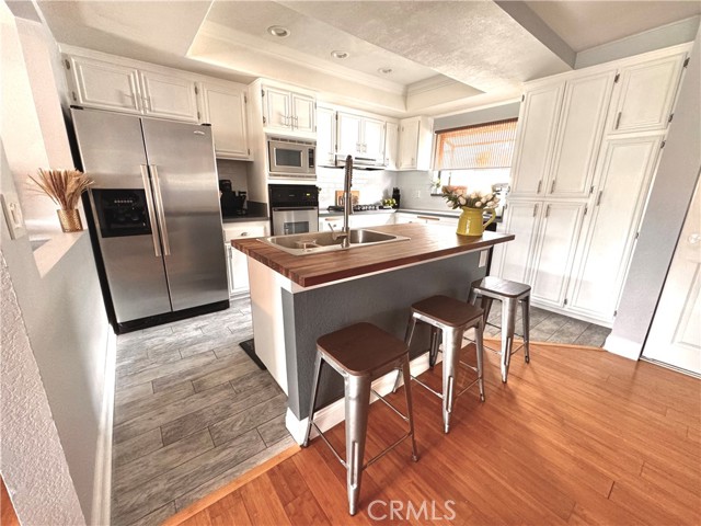 2112 Vanderbilt Lane, Redondo Beach CA: https://media.crmls.org/medias/a3006485-bd9a-483b-a1c7-2a160cfd4547.jpg