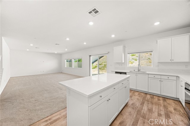 Detail Gallery Image 7 of 31 For 35286 Sorenstam Dr, Beaumont,  CA 92223 - 4 Beds | 3/1 Baths