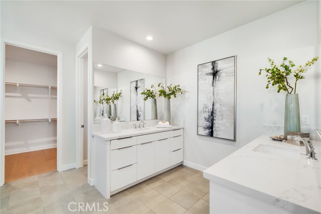 Detail Gallery Image 18 of 58 For 301 Brackens, Lake Forest,  CA 92630 - 4 Beds | 4 Baths