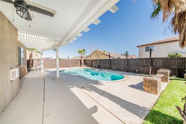 Detail Gallery Image 50 of 61 For 13621 Dellwood Ave, Victorville,  CA 92392 - 6 Beds | 3 Baths