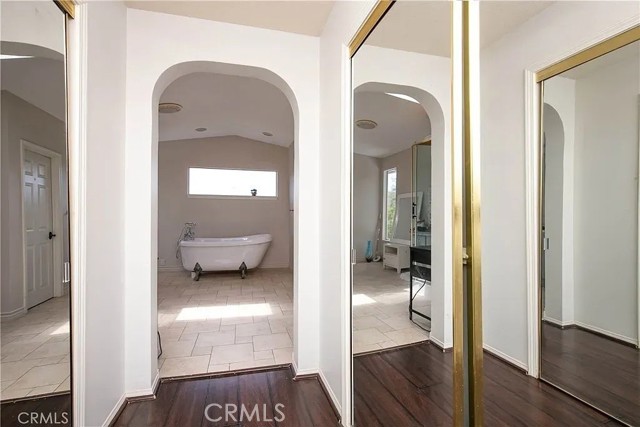 287 Goldenwood Circle, Simi Valley CA: https://media.crmls.org/medias/a301486f-9461-4dc5-9dd0-baa89b81d0c5.jpg