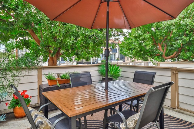 21025 Lemarsh Street, Chatsworth CA: https://media.crmls.org/medias/a302f009-4966-4275-ae6a-4679ce4a42b1.jpg