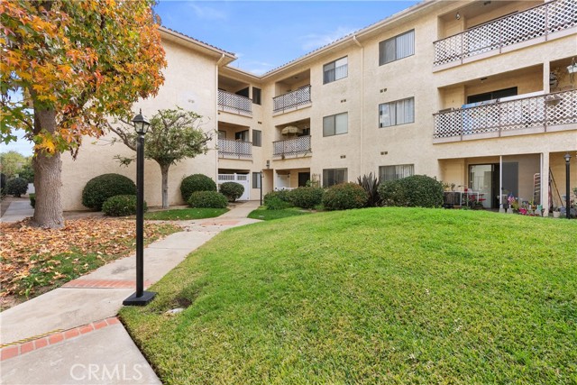 Detail Gallery Image 17 of 20 For 18900 Delaware St #107,  Huntington Beach,  CA 92648 - 1 Beds | 1 Baths