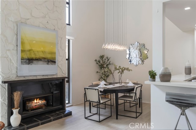 Detail Gallery Image 12 of 33 For 1007 S Catalina Ave #109,  Redondo Beach,  CA 90277 - 2 Beds | 2 Baths