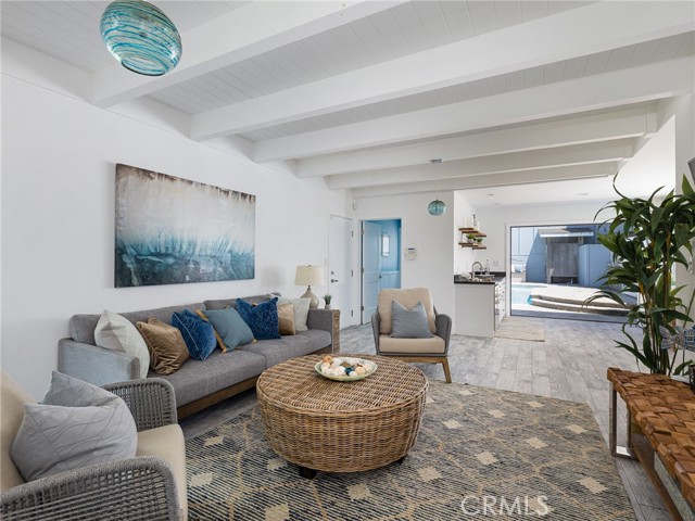 246 Via Los Miradores, Redondo Beach CA: https://media.crmls.org/medias/a303a9f0-e64d-44a0-afc3-290a27f66e57.jpg