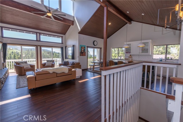 43866 Mendocino Drive, Big Bear Lake CA: https://media.crmls.org/medias/a304e737-01b5-4b60-9c9e-f5adeb33a5e9.jpg