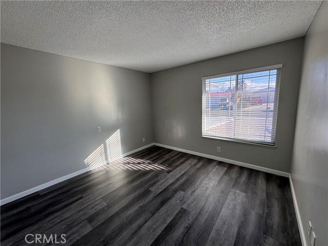 Detail Gallery Image 10 of 20 For 2028 Barcelona Cir, Barstow,  CA 92311 - 4 Beds | 2 Baths