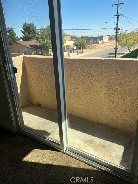 Detail Gallery Image 9 of 22 For 454 E Avenue Q3 #8,  Palmdale,  CA 93550 - 2 Beds | 2 Baths