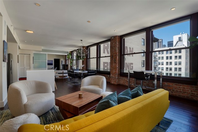 Detail Gallery Image 6 of 44 For 460 S Spring St #1005,  Los Angeles,  CA 90013 - 2 Beds | 2 Baths