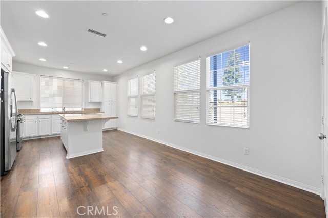 Detail Gallery Image 9 of 30 For 1878 Harvest Circle, Tustin,  CA 92780 - 3 Beds | 2/1 Baths