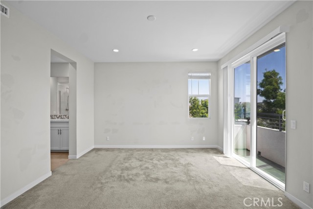 163 Stage, Irvine CA: https://media.crmls.org/medias/a305851b-f6e8-442a-845a-26c283976fe2.jpg