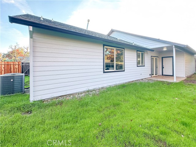 Detail Gallery Image 36 of 43 For 16 Tierra Rosa, Chico,  CA 95973 - 3 Beds | 2 Baths