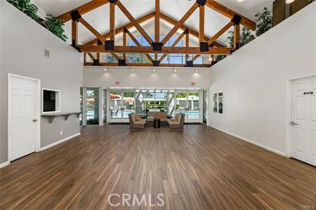 https://media.crmls.org/medias/a3080086-68a9-4d2f-87fb-40e38201d697.jpg?preset=X-Large