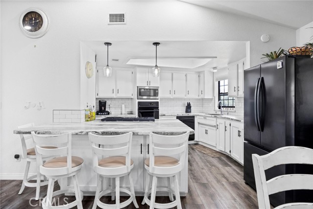 Detail Gallery Image 13 of 42 For 18581 St Andrews Dr, Tehachapi,  CA 93561 - 4 Beds | 3/1 Baths
