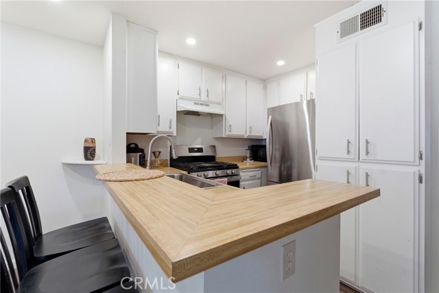 Detail Gallery Image 26 of 37 For 12330 Osborne, Pacoima,  CA 91331 - 1 Beds | 1 Baths