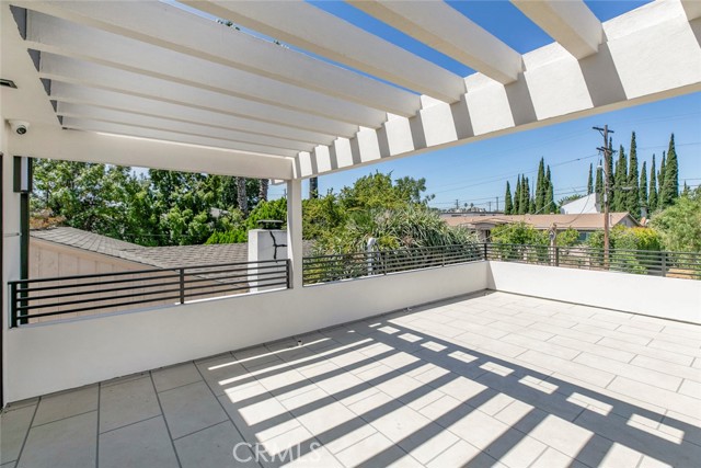6426 Varna Avenue, Van Nuys CA: https://media.crmls.org/medias/a308e07a-6e03-4a34-af2c-01fa8388efd5.jpg