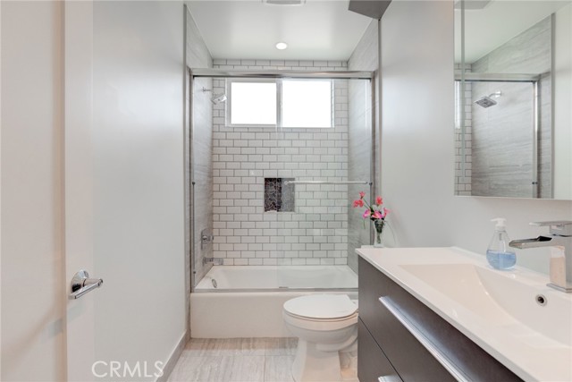 2520 Nelson Avenue, Redondo Beach, California 90278, 4 Bedrooms Bedrooms, ,3 BathroomsBathrooms,Residential,Sold,Nelson,PV21155781