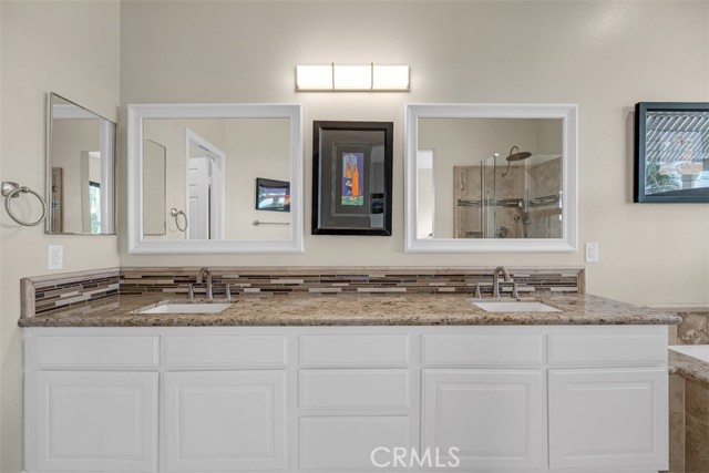 Image 24 of 57 For 468 Calle Canela