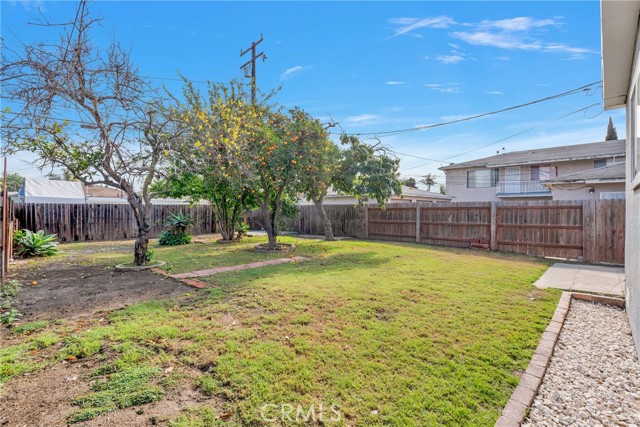 6060 Lime Avenue, Long Beach, California 90805, 3 Bedrooms Bedrooms, ,1 BathroomBathrooms,Single Family Residence,For Sale,Lime,HD25003385