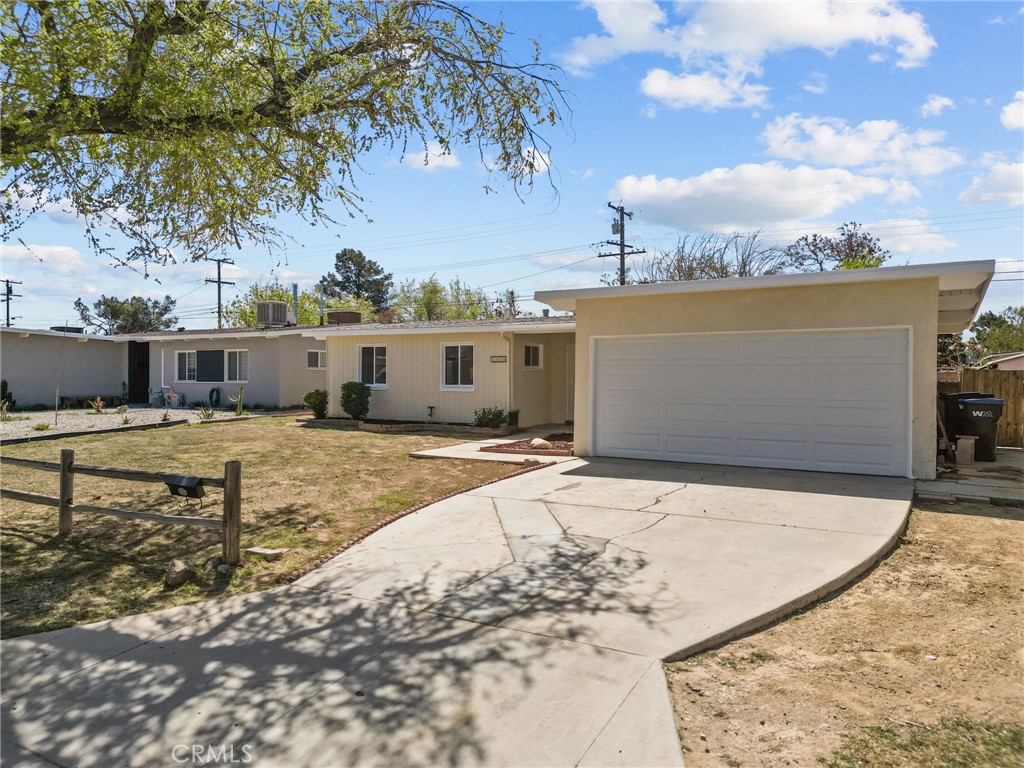 1438 W Avenue H15
