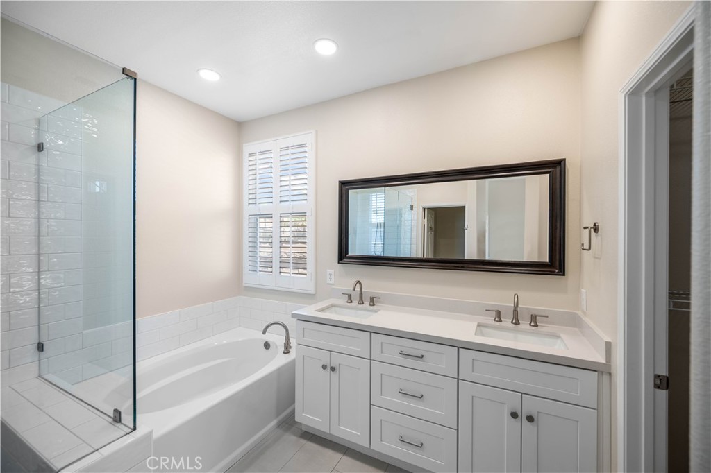 MLS #OC25165991 image #25