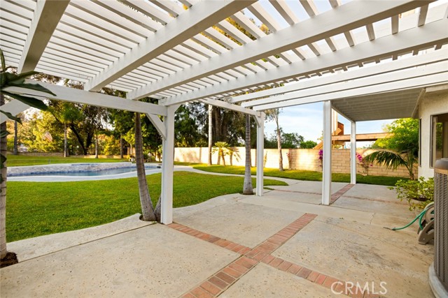 2424 Norte Vista Drive, Chino Hills CA: https://media.crmls.org/medias/a30b8c74-eed7-4645-8bb4-69b6ce281f9f.jpg