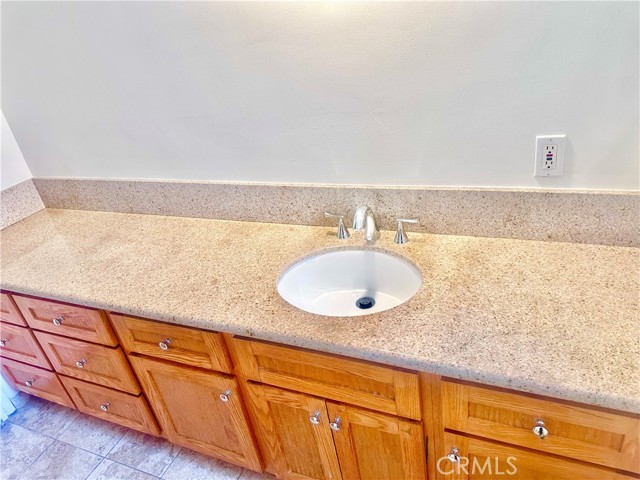 Detail Gallery Image 21 of 29 For 801 E 1st St #17,  Long Beach,  CA 90802 - 1 Beds | 1 Baths